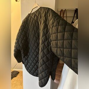 Toteme Dark Quilted Outerwear